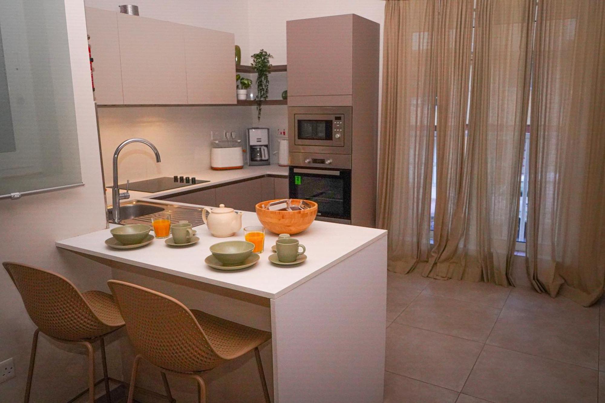 Lovely Holiday Home Next To Bus Terminus St. Paul's Bay Exteriér fotografie